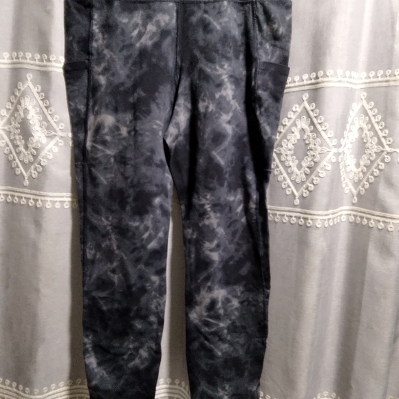 Women's Legging Members Mark Large NWT black tie-dye - Picture 1 of 3